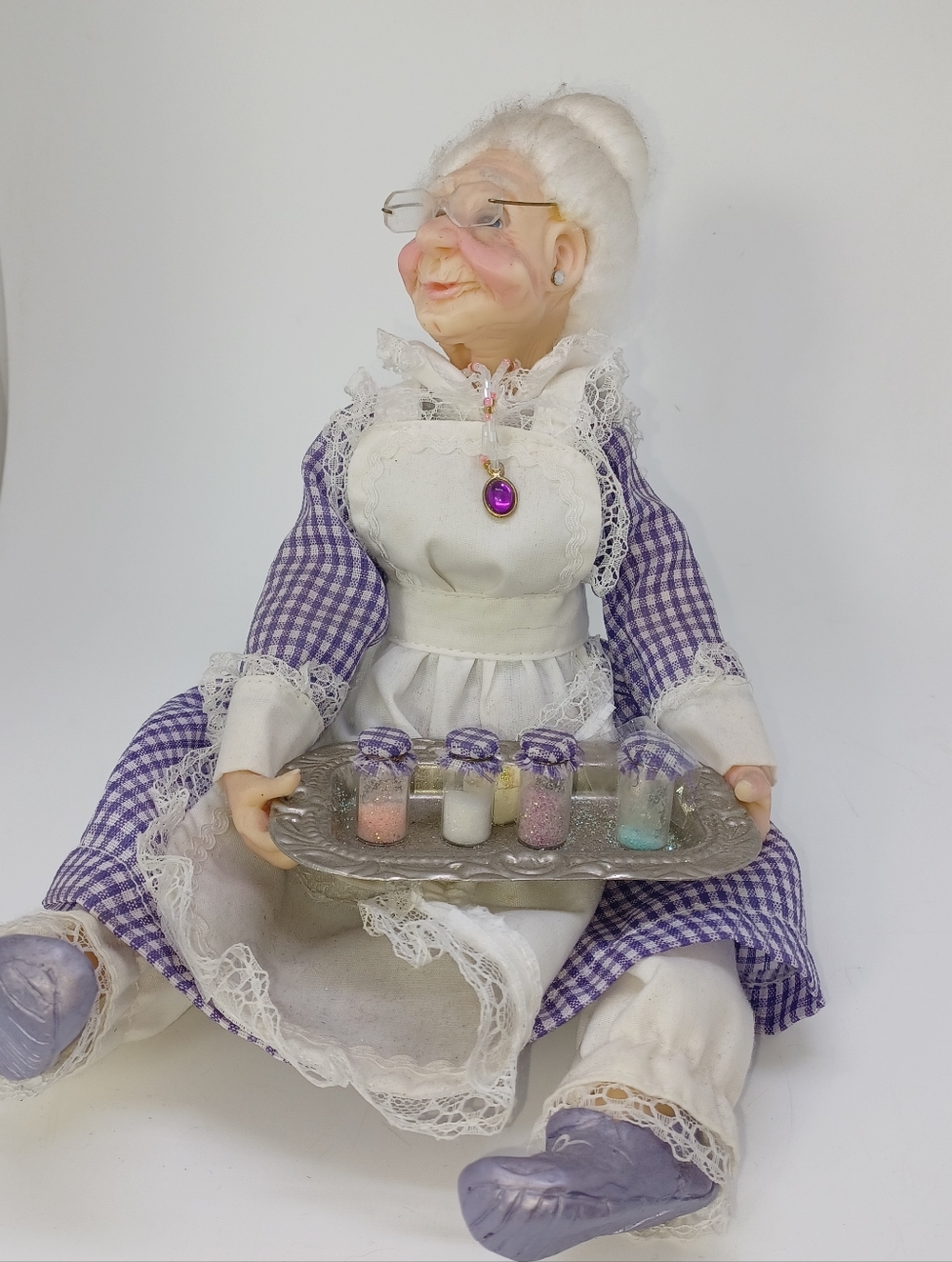 Jacqueline Kent Collection "VIDA" Recipes For Life Grandma Doll 2004